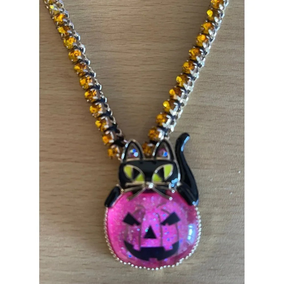 NWT Betsey Johnson Pink Pumpkin Necklace - Picture 1 of 9